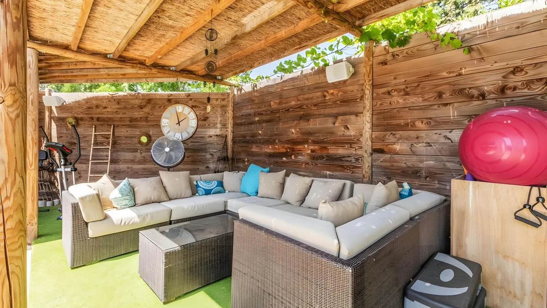 Tonneau Prestige Villa Jonquieres  Holiday home Jonquieres (Vaucluse)